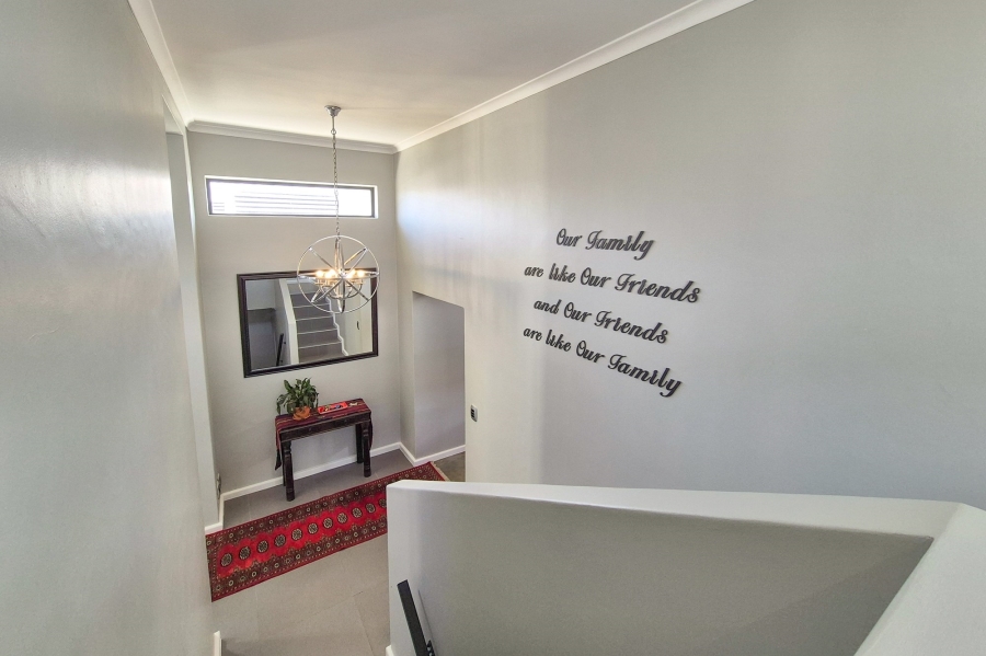 3 Bedroom Property for Sale in Kelderhof Country Village Western Cape